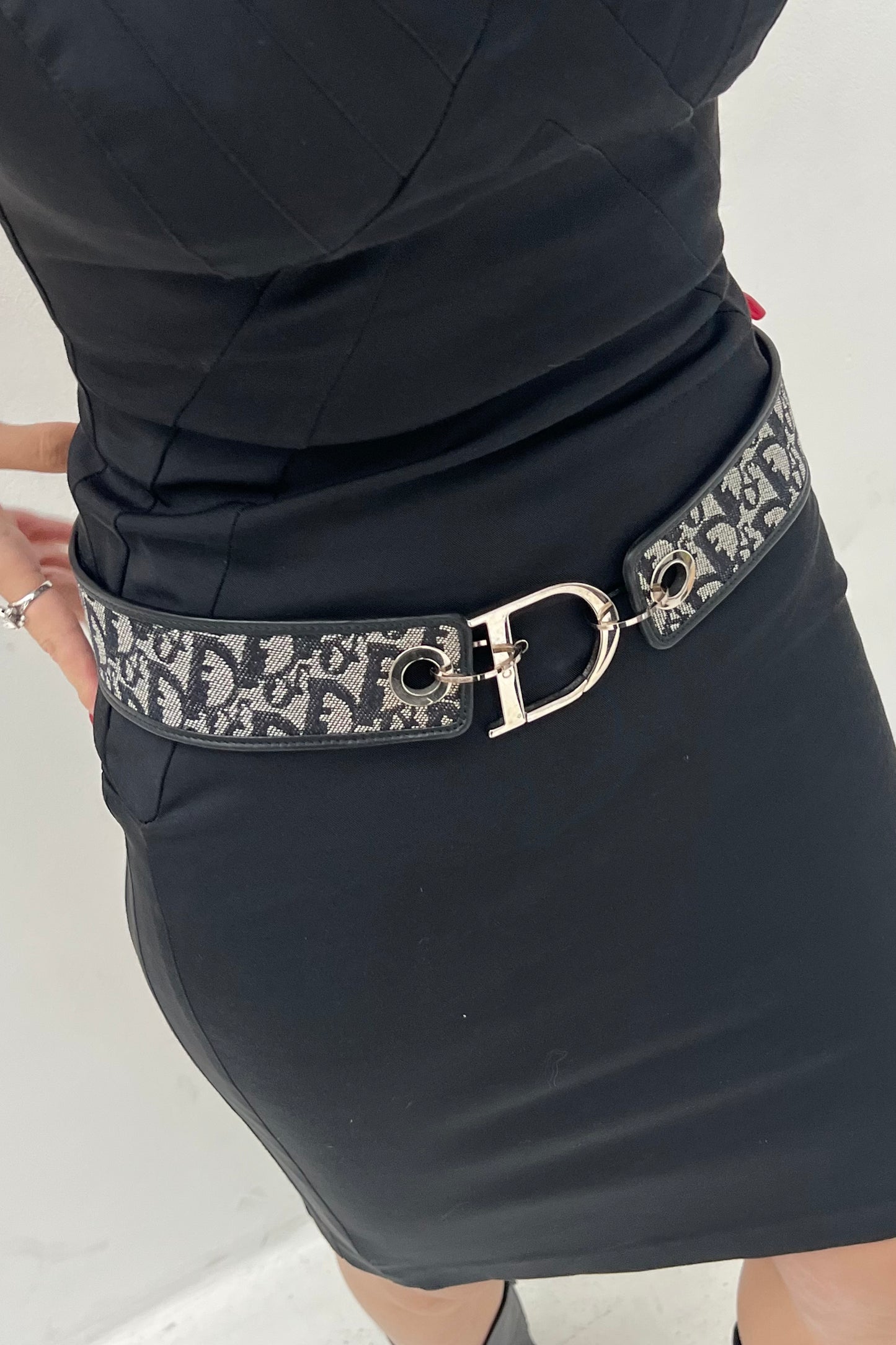 Vintage Navy Trotter D Tail Belt