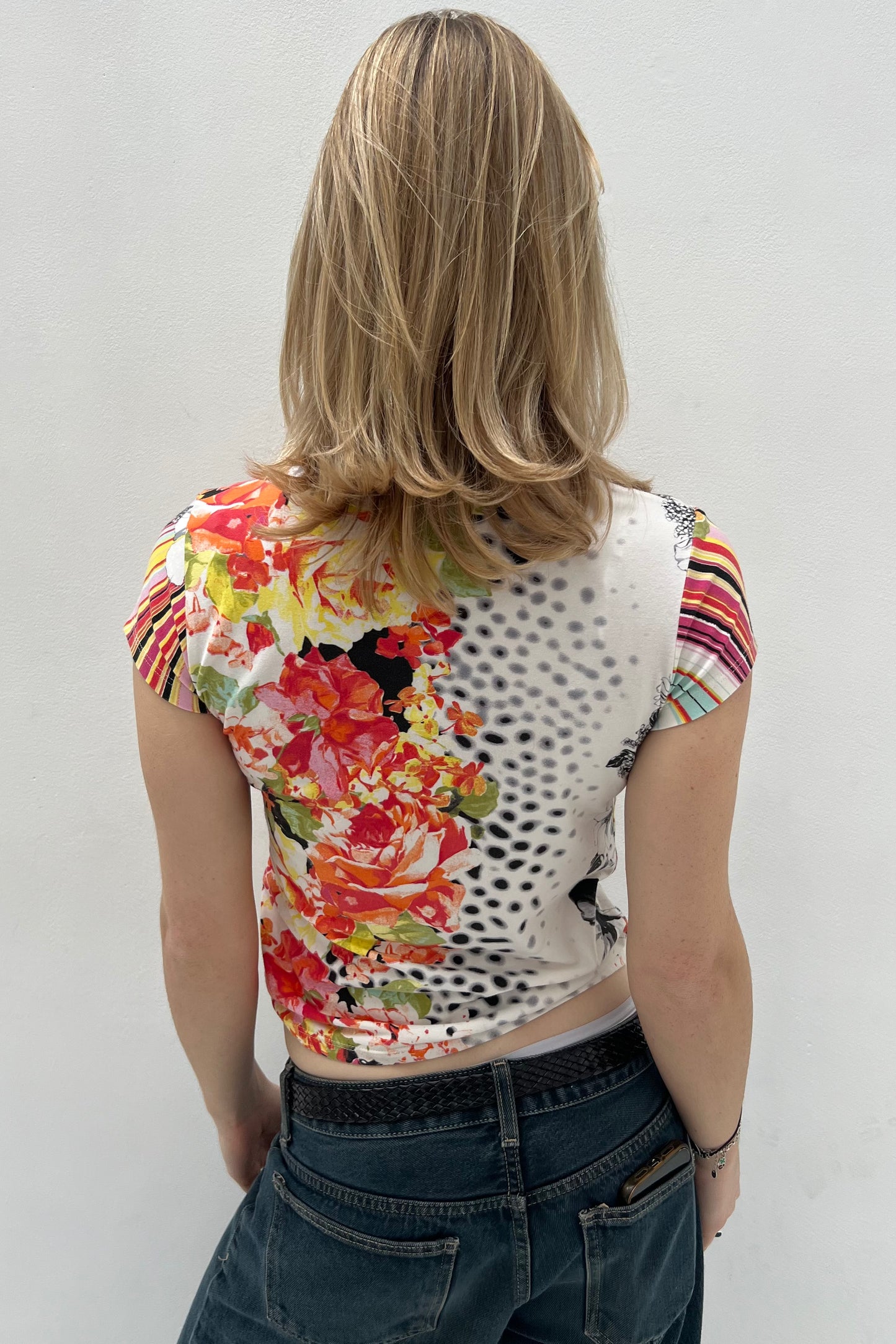 Vintage White & Roses Cotton Tee