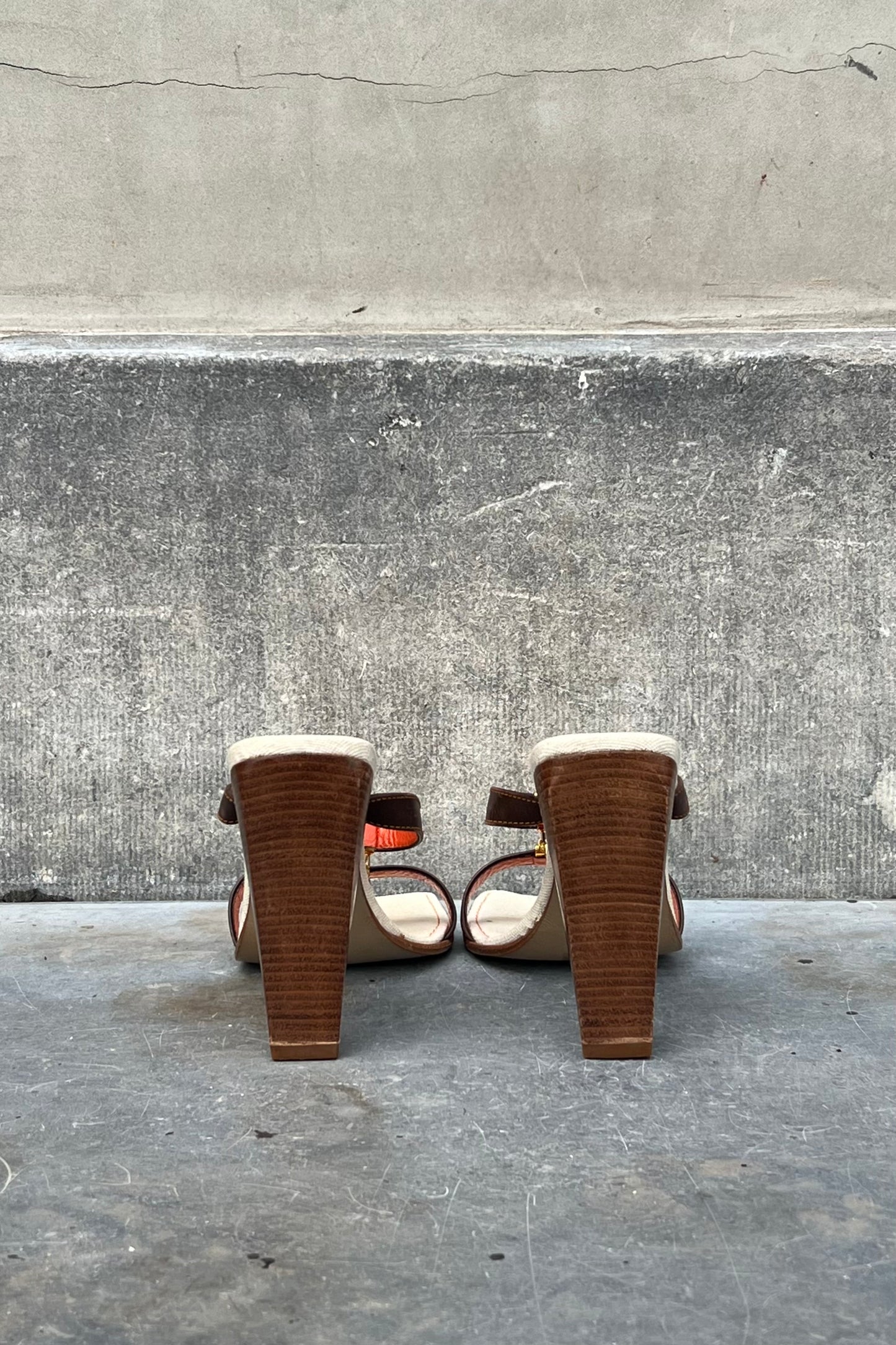 Vintage Gold Chain Detail Heels 38