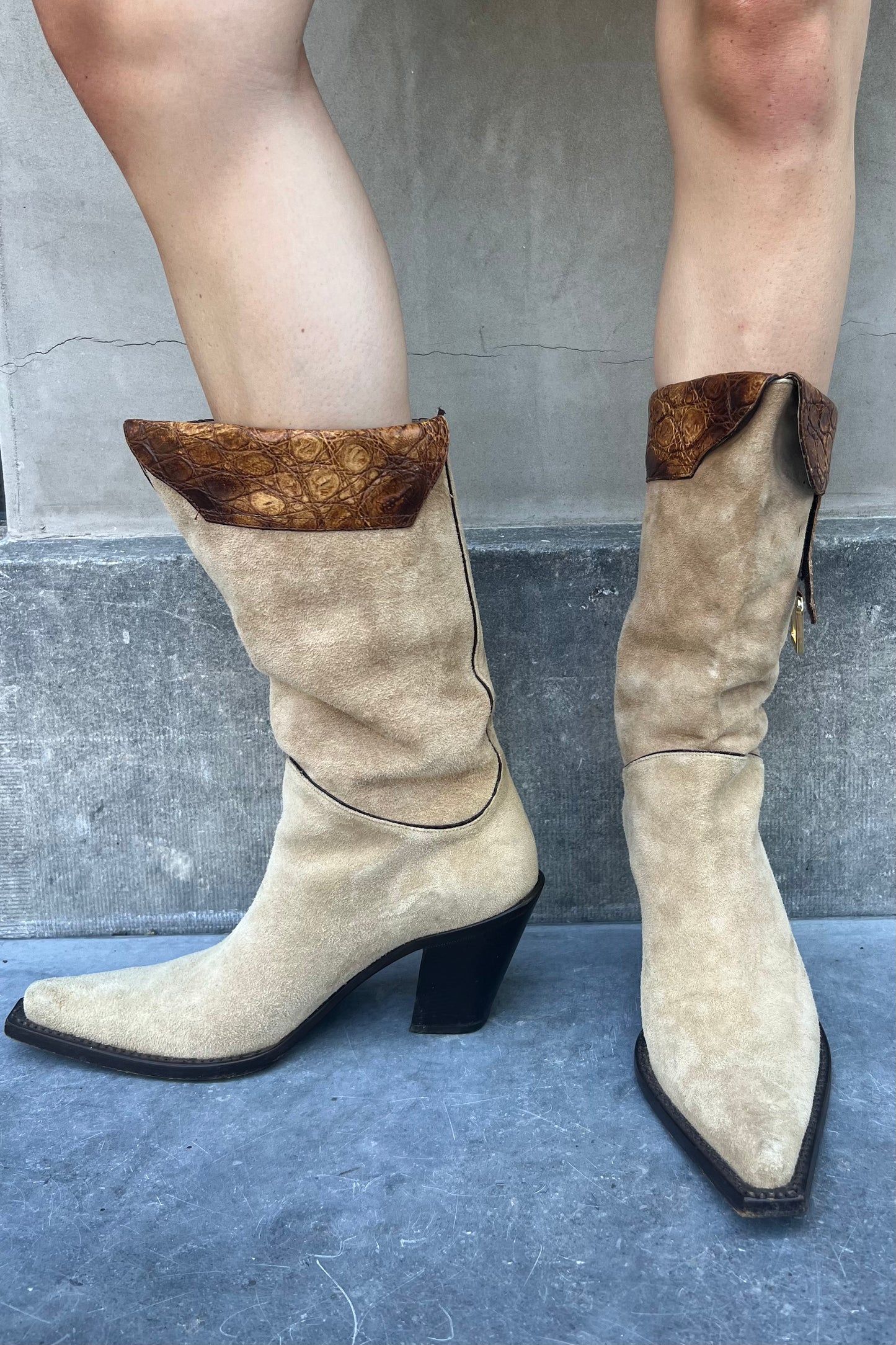 Vintage Croc Details Suede Boots 39.5