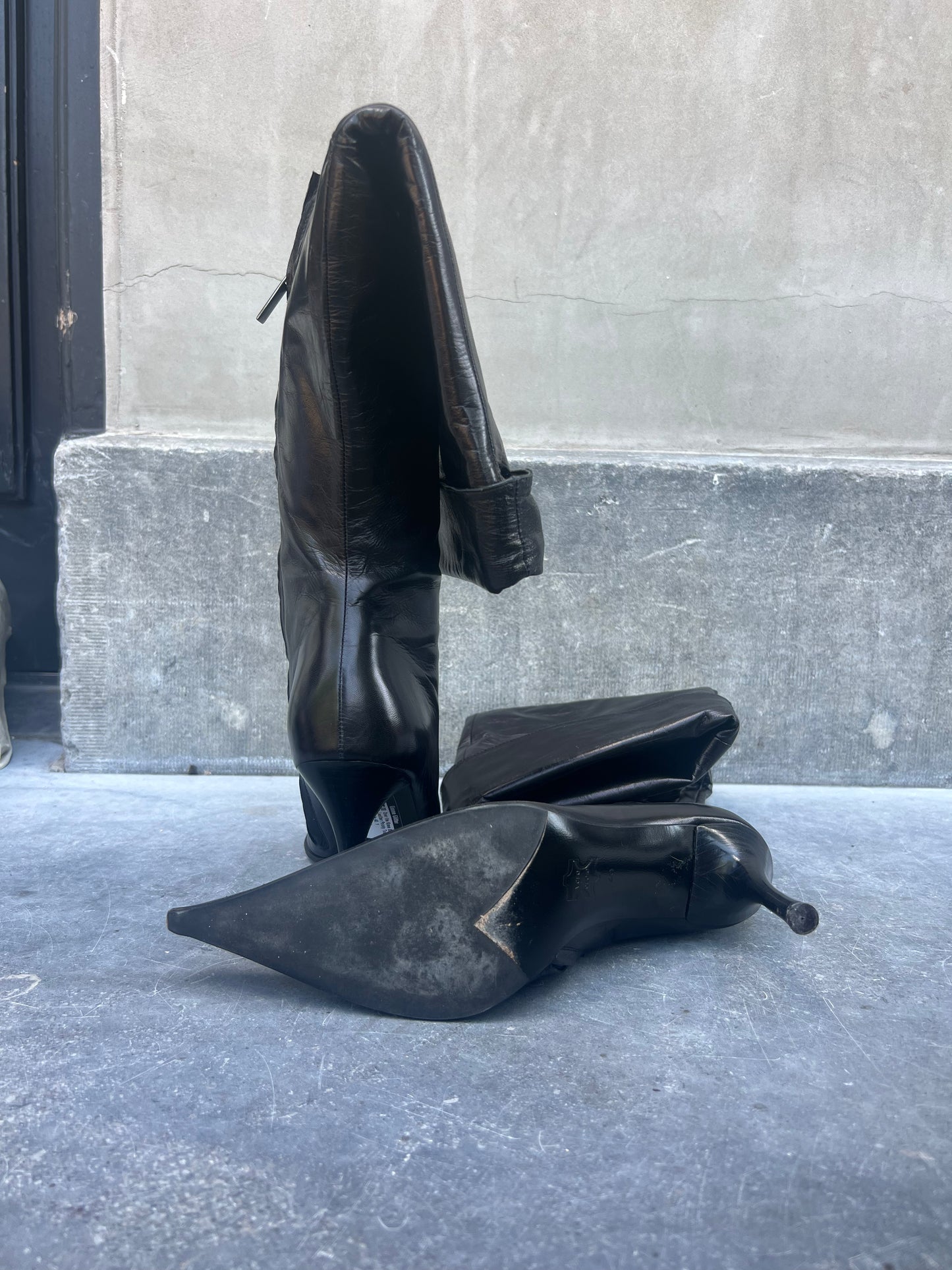 Vintage Over the Knee Black Leather Pointy Toe Boots 40