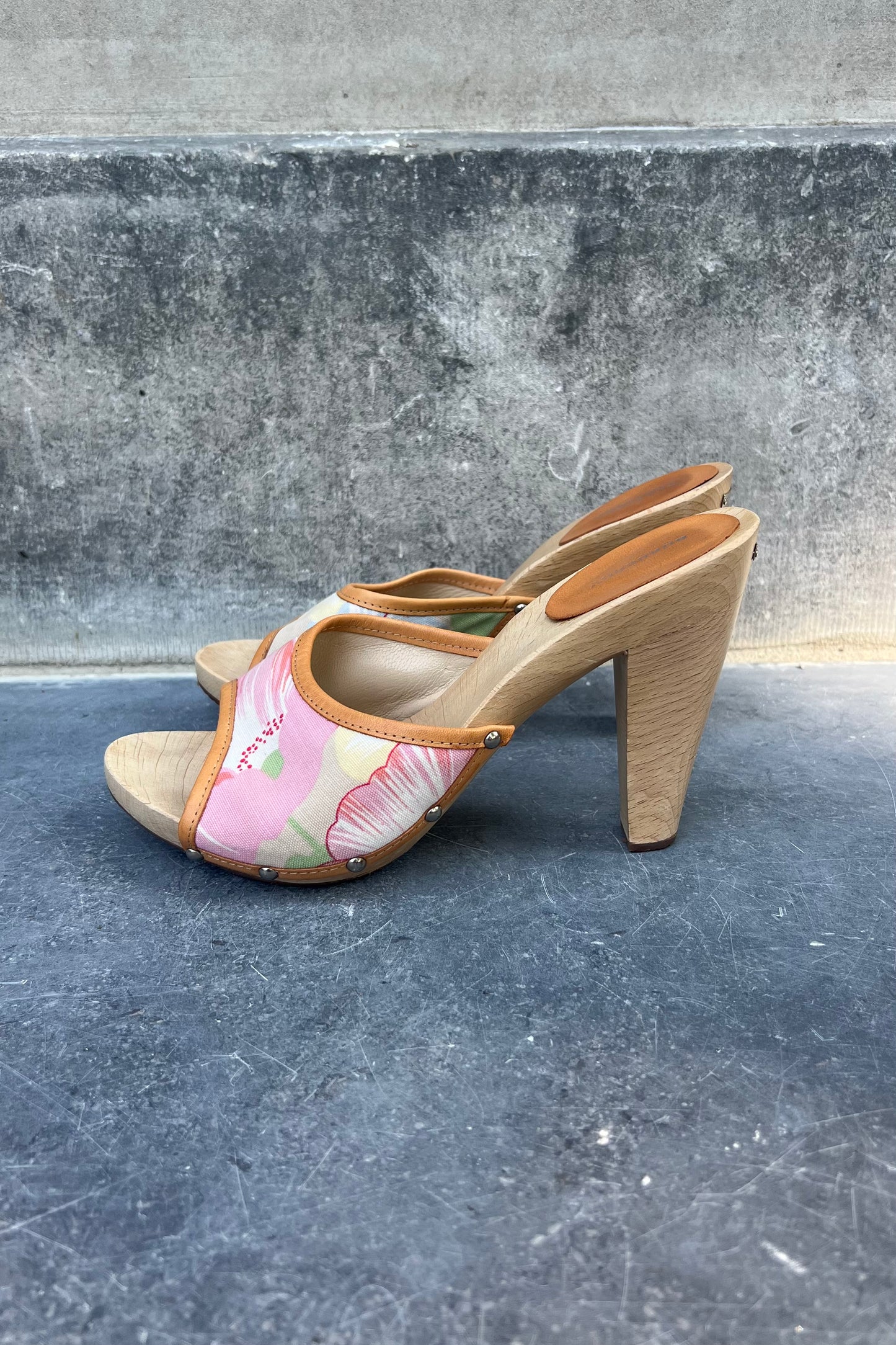 Vintage Floral Clog Heels 39