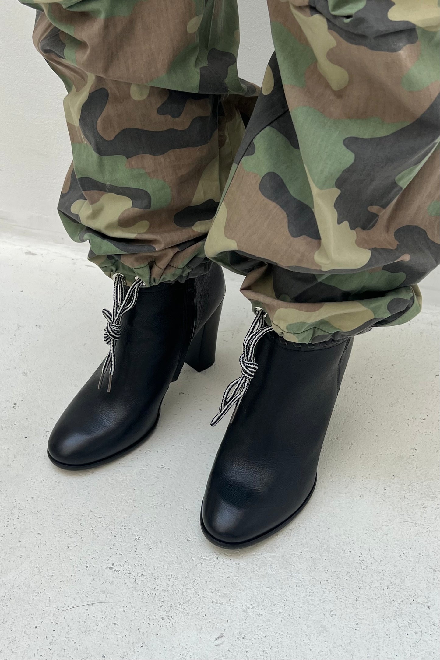 Vintage Camo Ritch Bitch Pants
