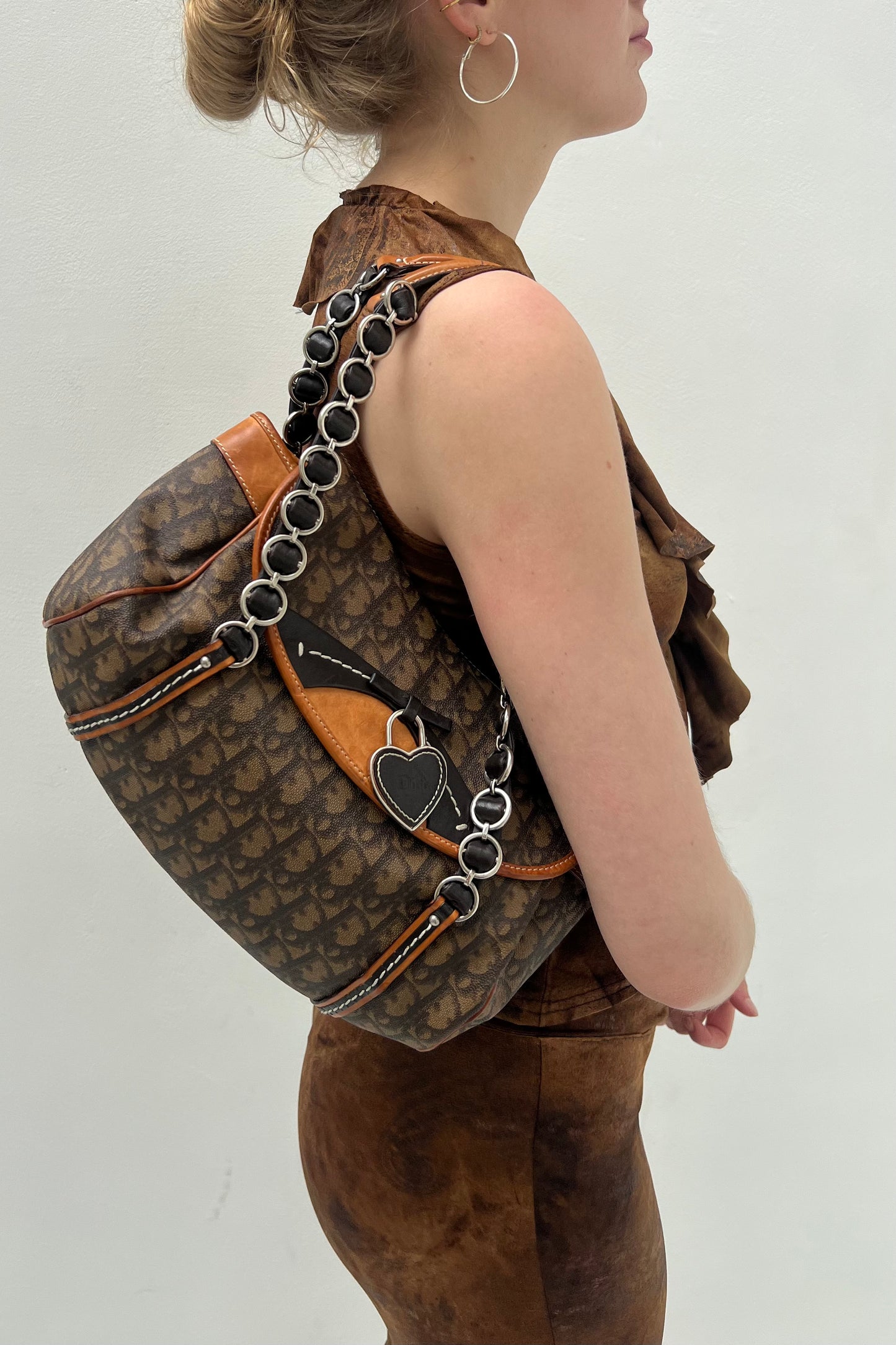 Vintage Brown Trotter Romantique Handbag