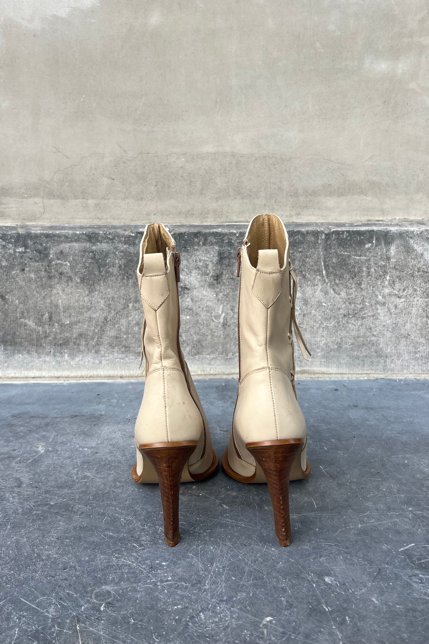 Vintage Cream Pointed Toe Ankle Boot 37