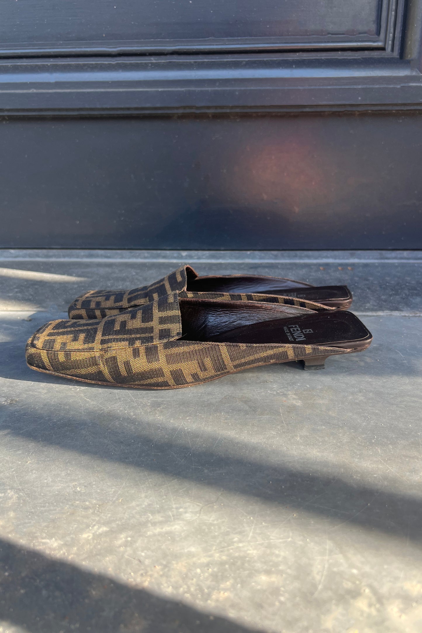 Vintage Classic Zucca Slide Mules 40.5