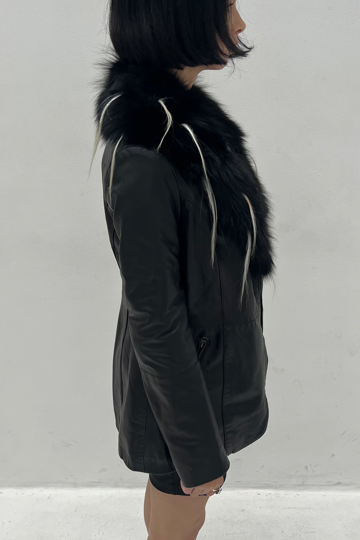 Vintage Black Leather White Details Fur Collar Coat