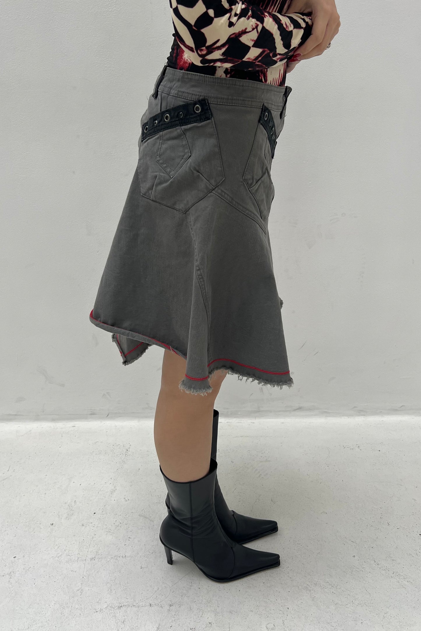 Vintage Grey Y2K Asymetric Skirt