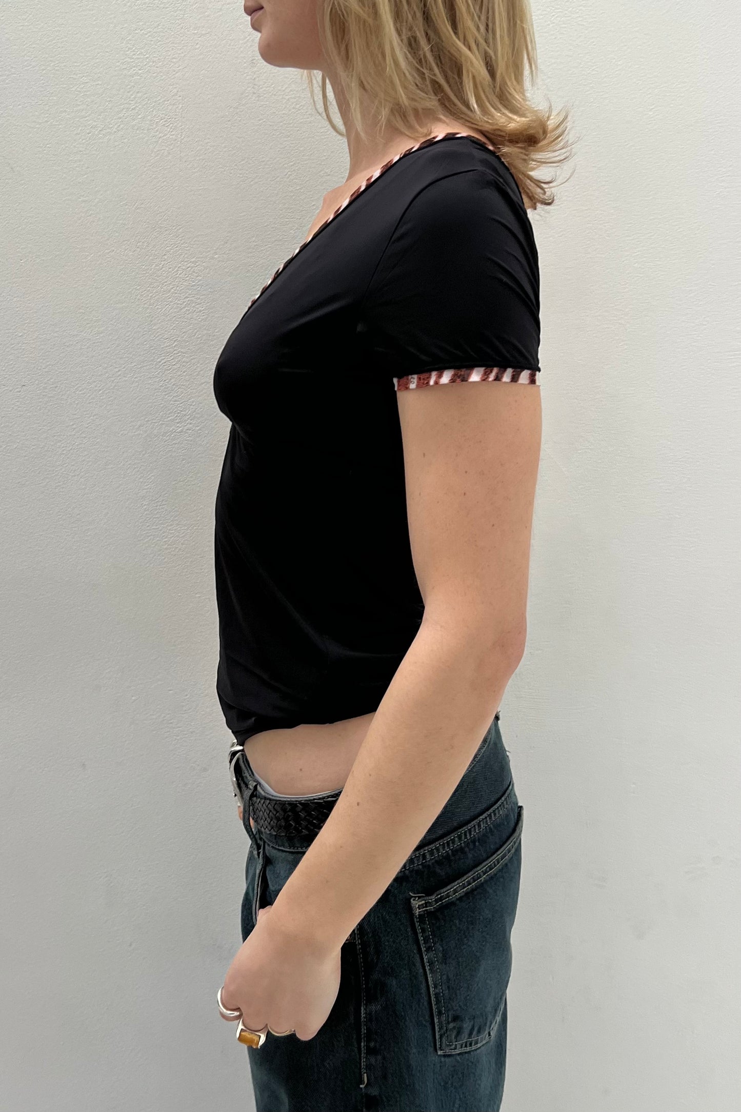 Vintage Black Spell Out Logo Detail Top