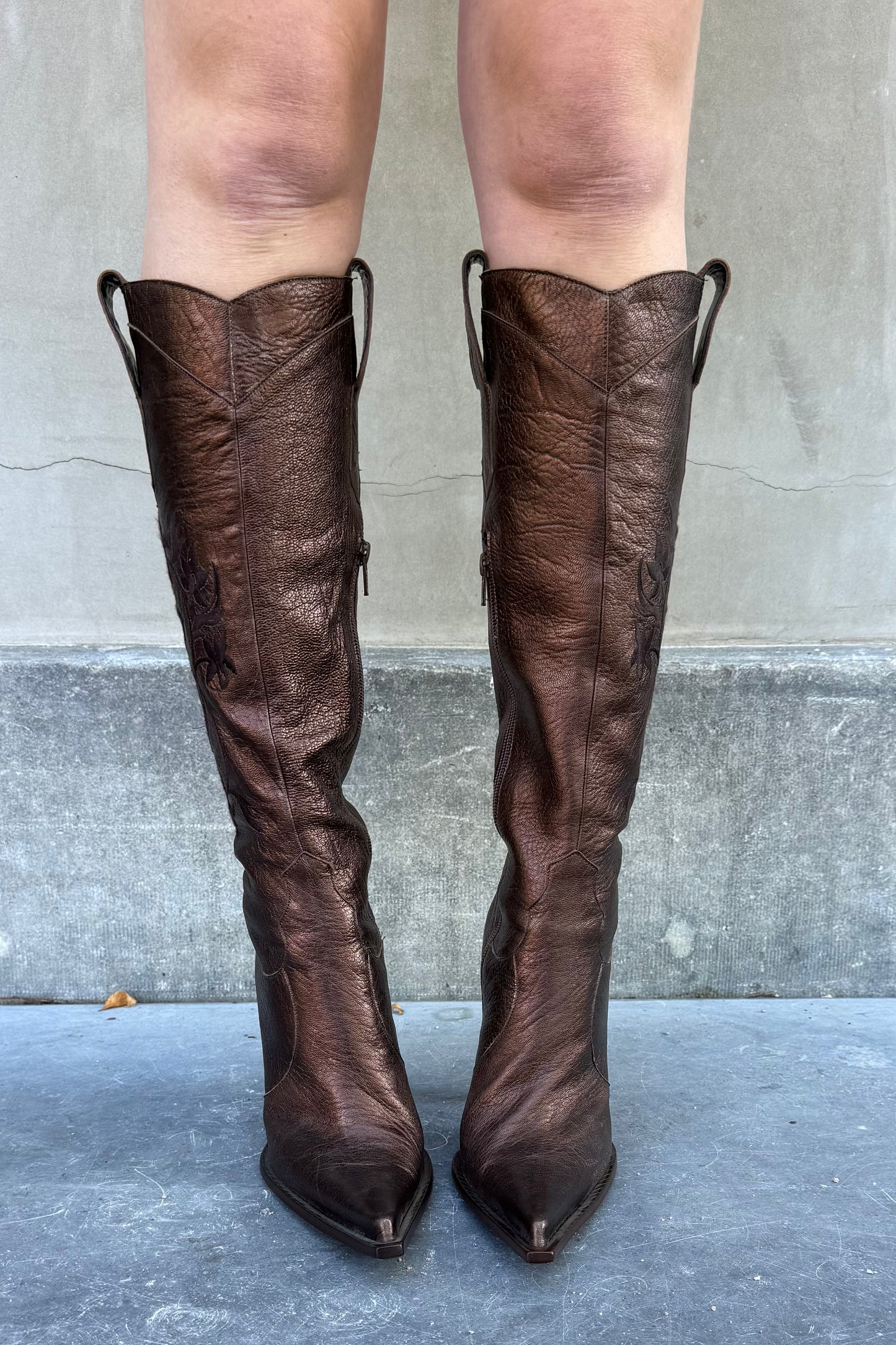 Vintage Bronze Embroidered Boots 39
