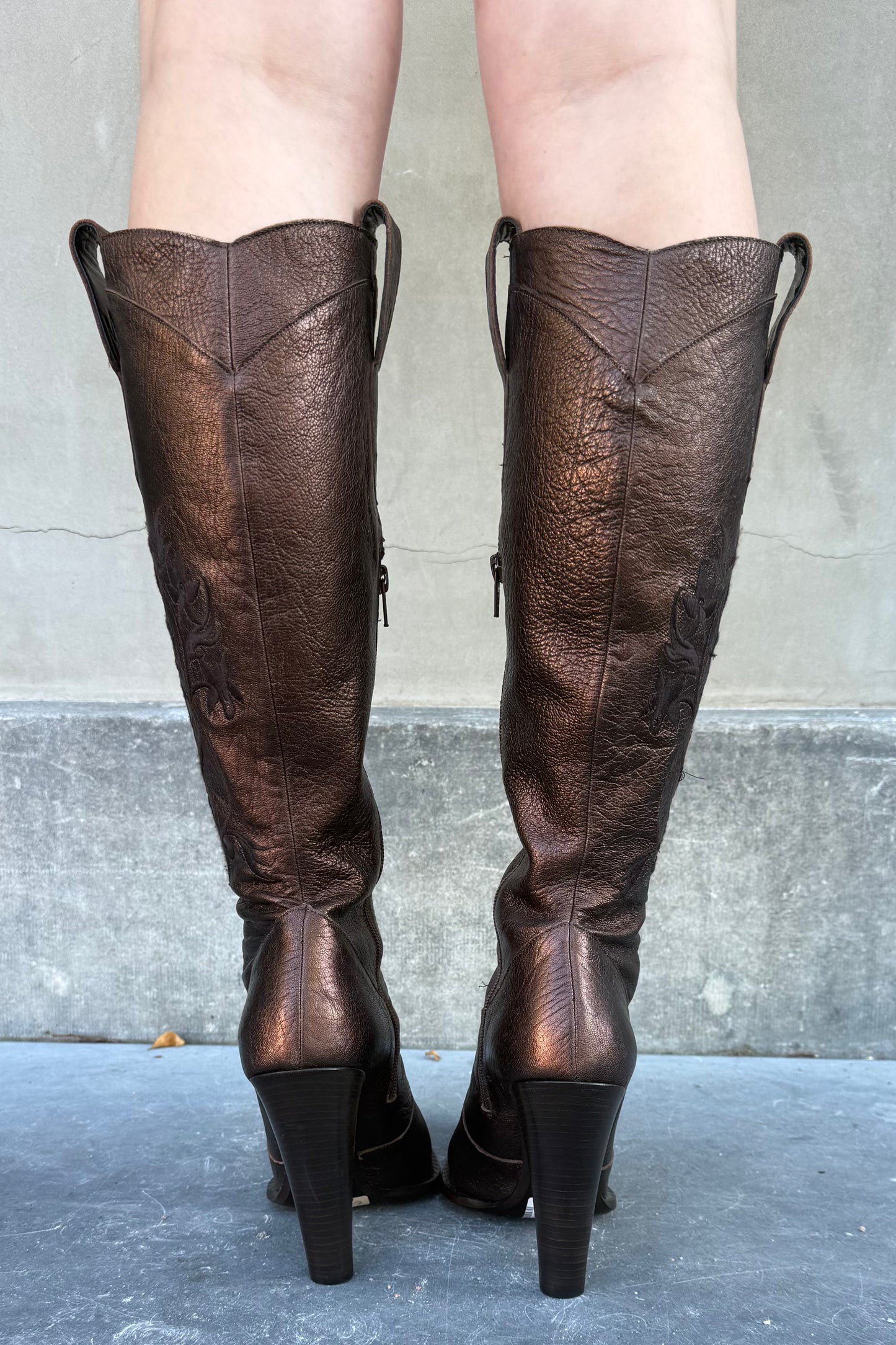Vintage Bronze Embroidered Boots 39