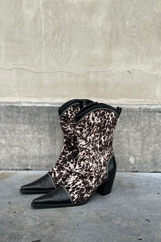 Vintage Dalmatian Calf Skin Boots 39