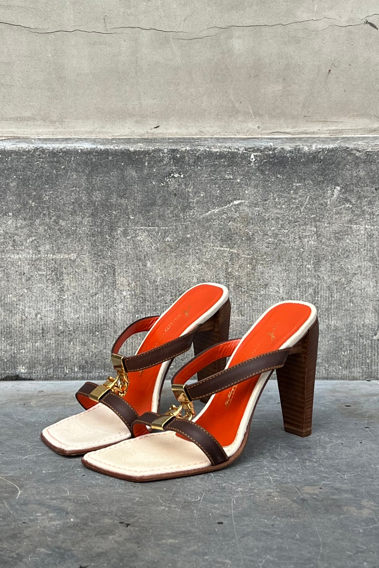 Vintage Gold Chain Detail Heels 38