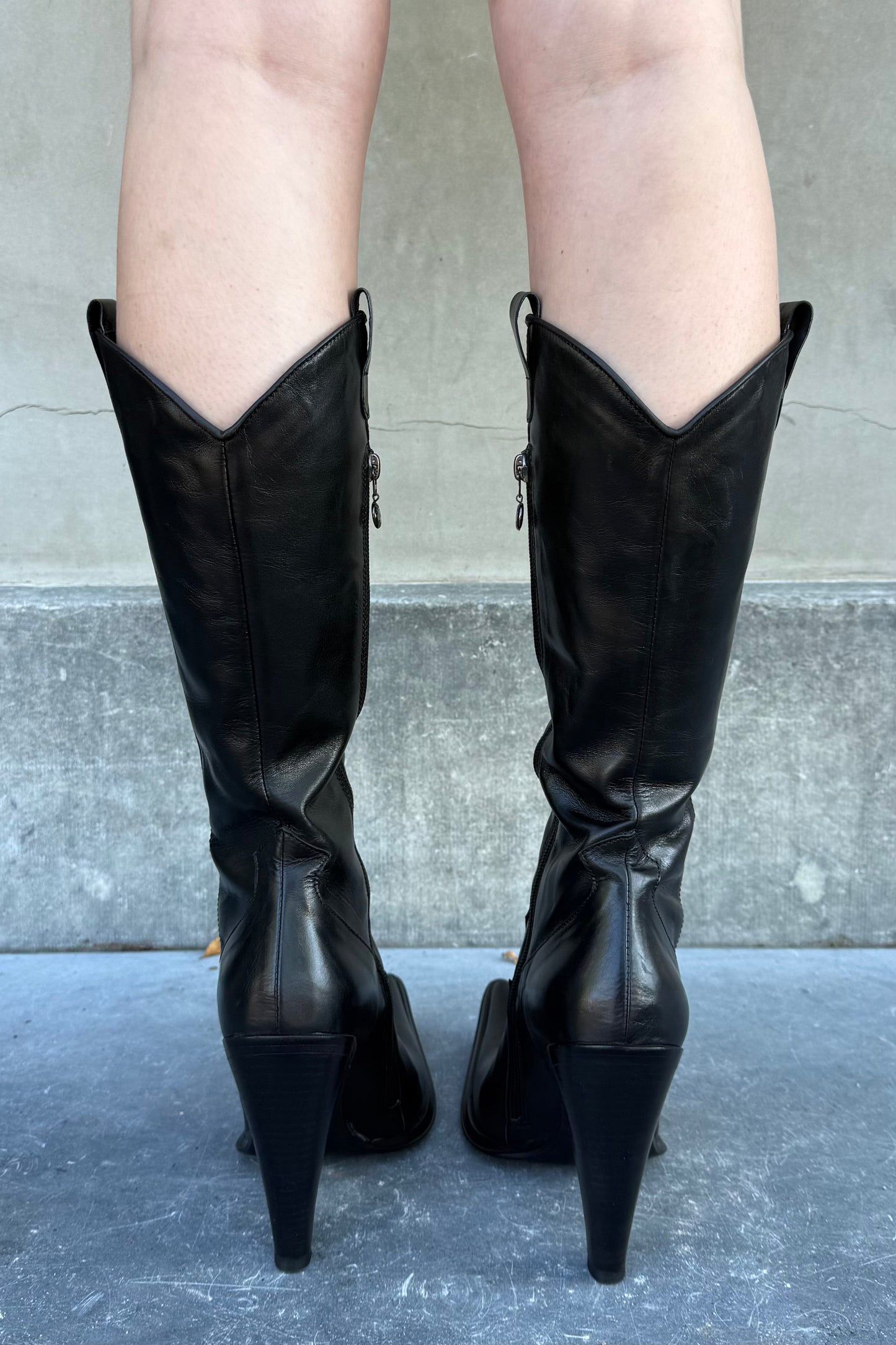 Vintage Black Pointy Toe Classic Boots 38