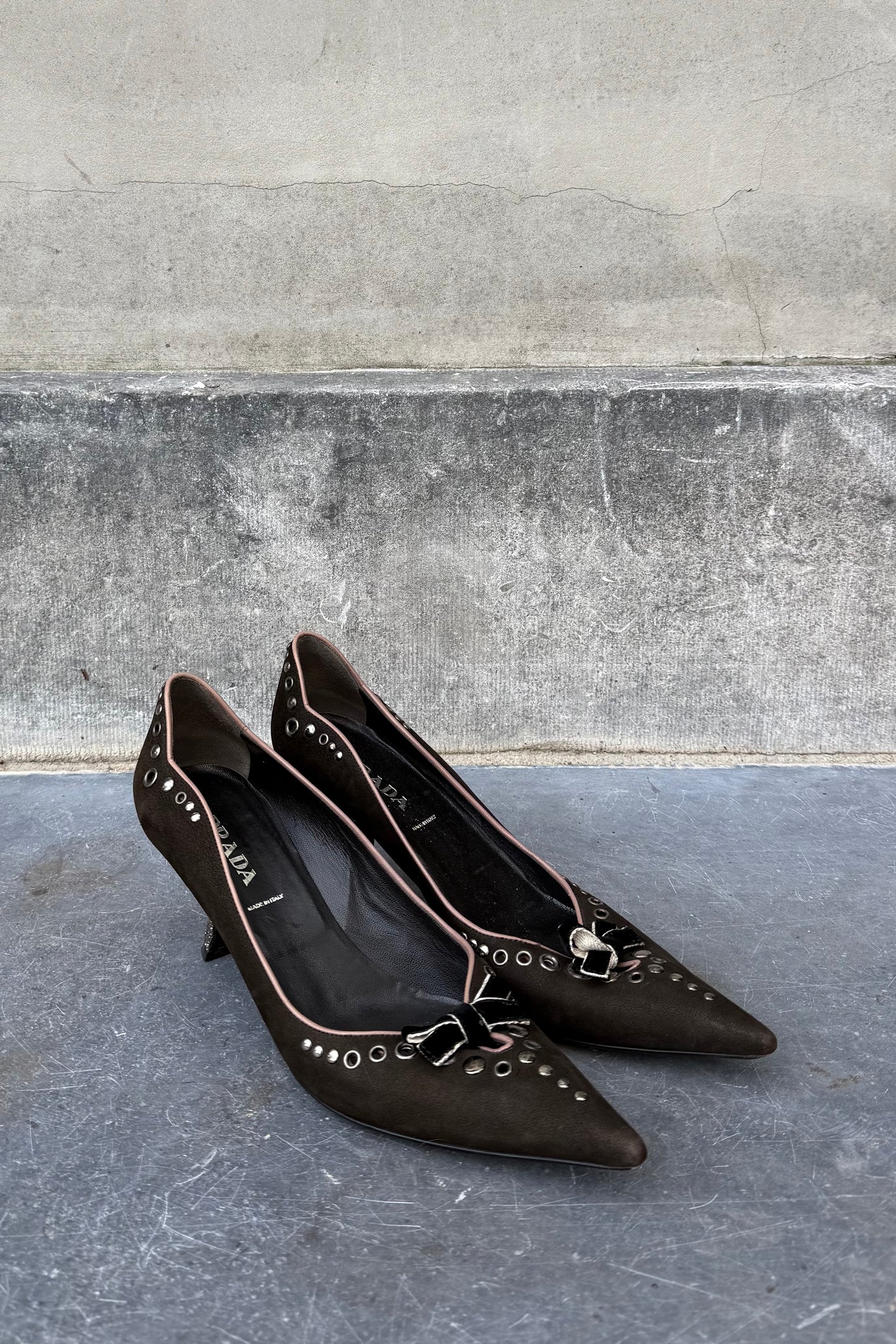 Vintage Chocolate Suede Pointy Toe Mini Heels 40