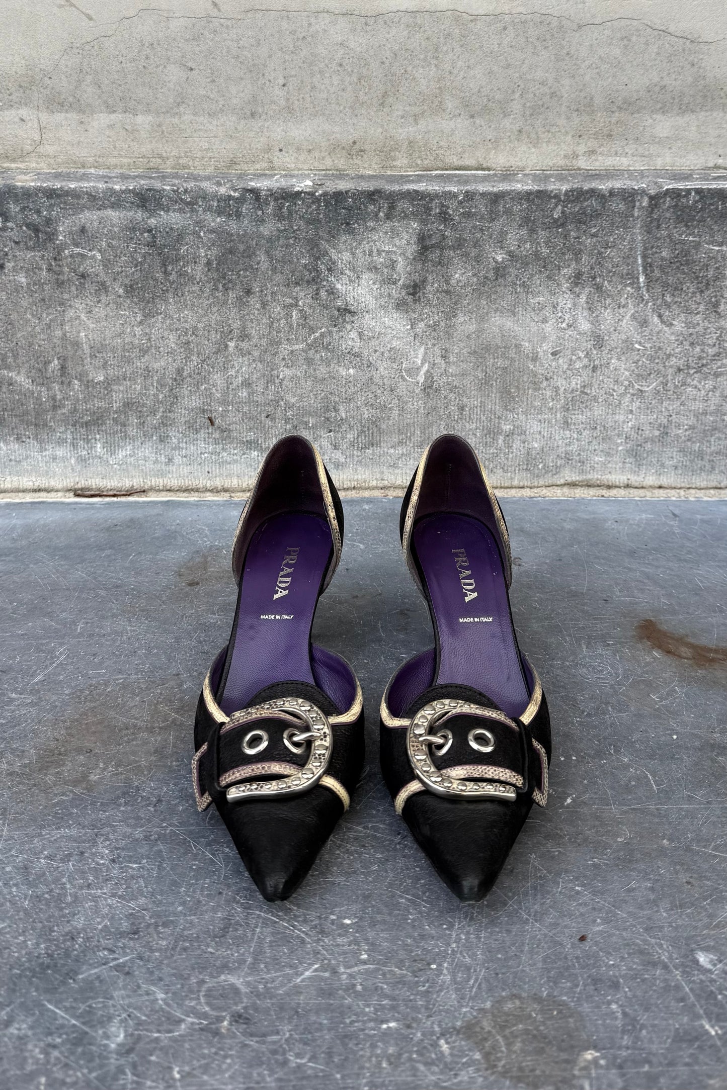 Vintage Black Buckle Pointy Toe Kitten Heel 37,5