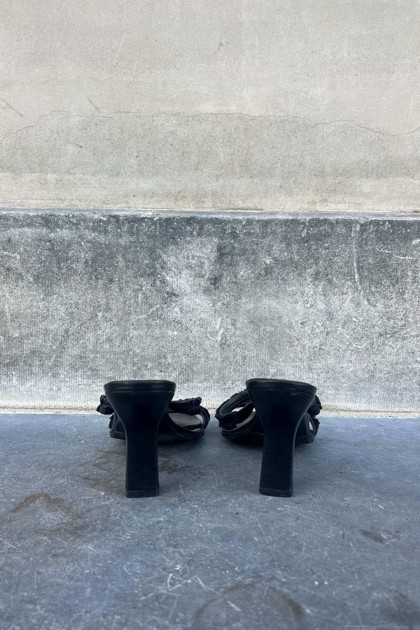 Vintage Black Ruched Heels 40,5