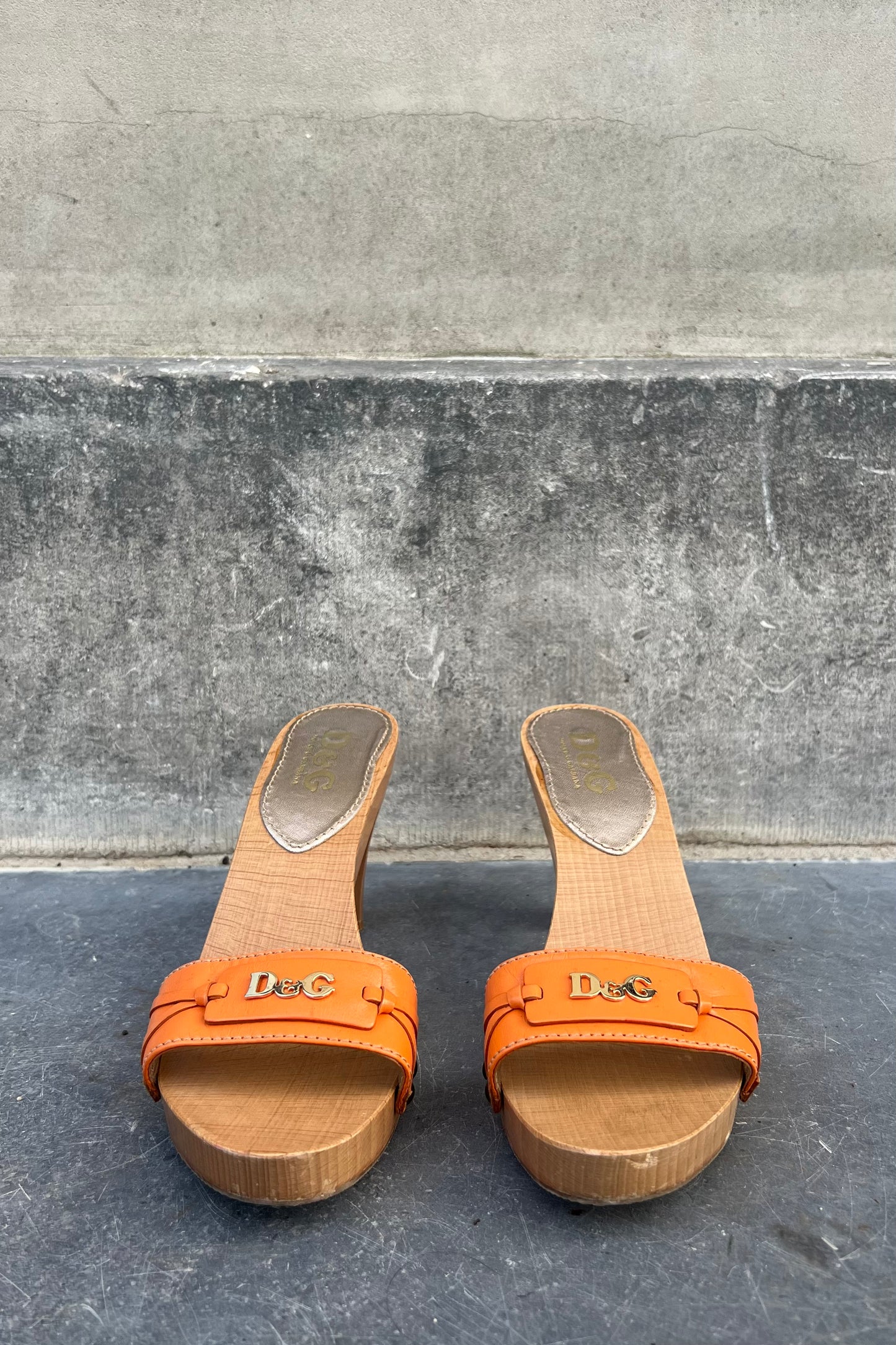 Vintage Orange Golden Logo Clog Mules 38,5