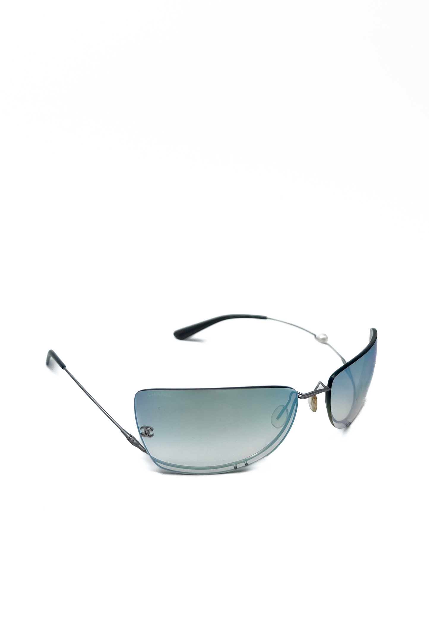 Vintage Iridescent Pearl Detail Sunglasses