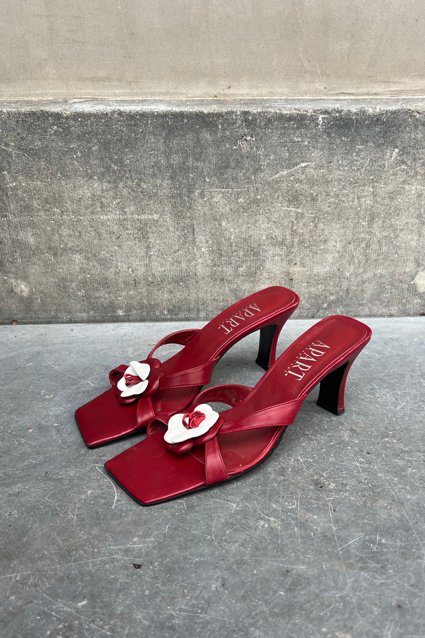 Vintage Red White Flower Heels 40