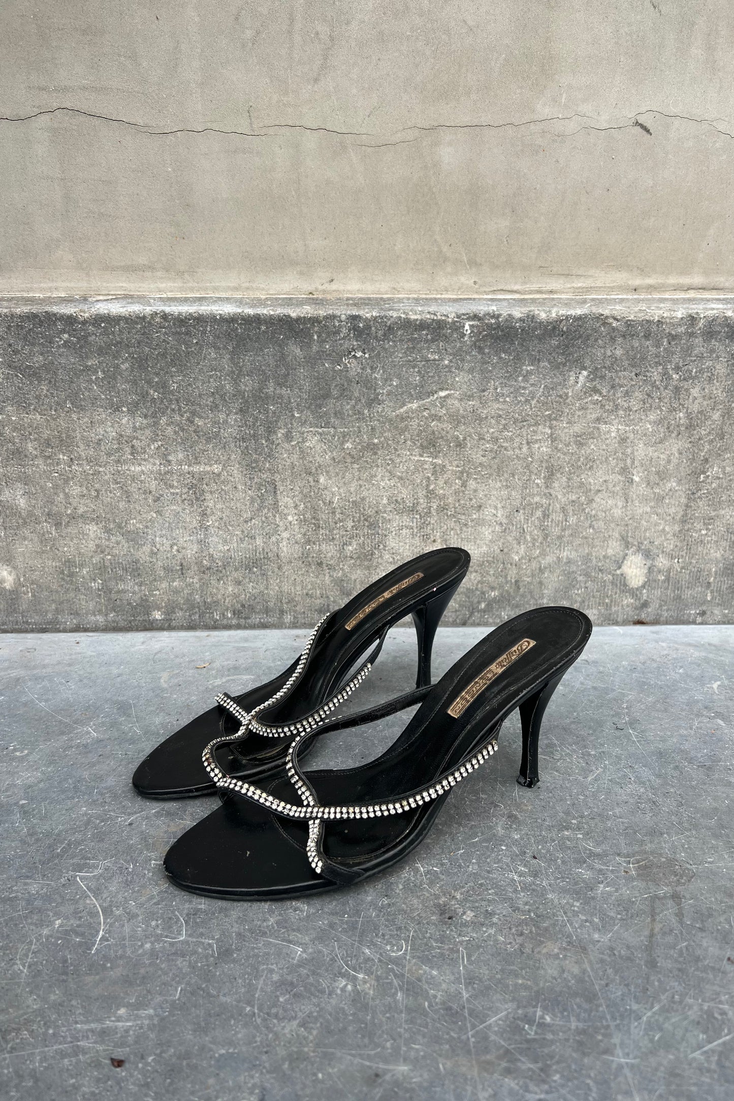 Vintage Black Crossed Strass Heels 41
