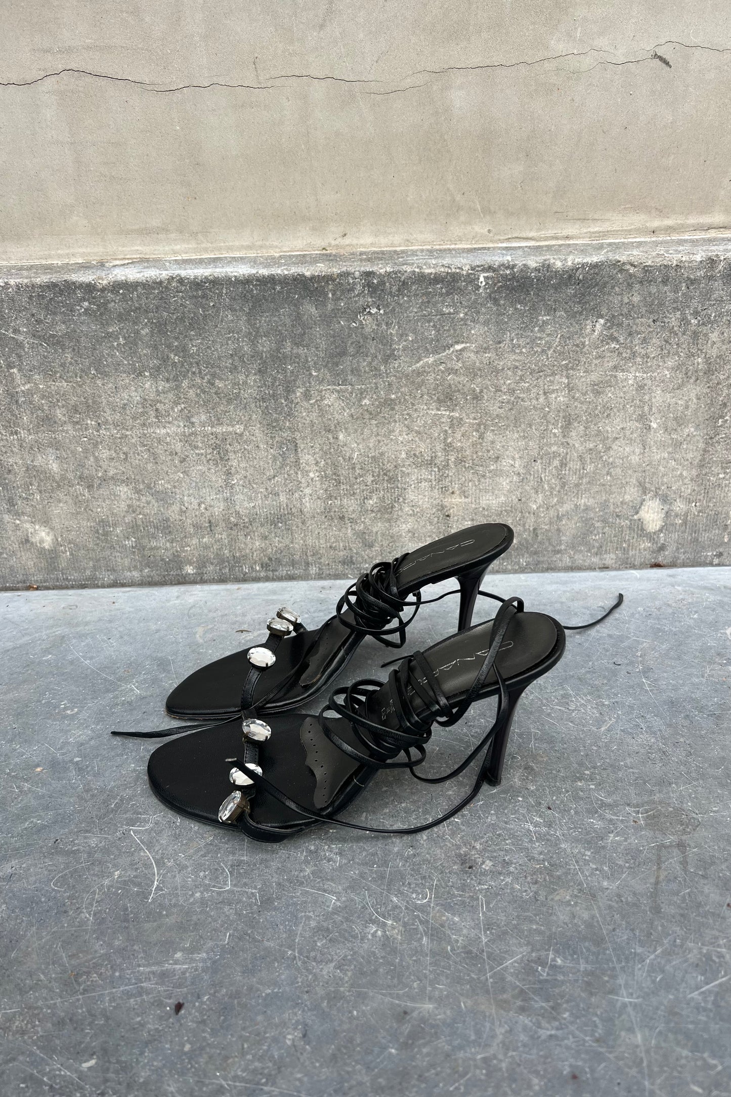 Vintage Black Lace Up Strass Stoned Heels 40