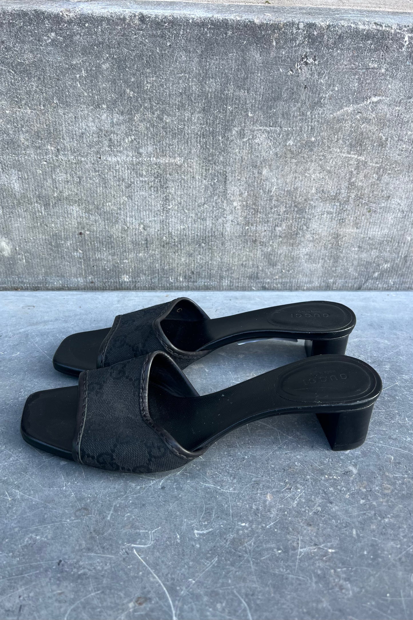 Vintage All Black Classic Monogram Mules 37,5