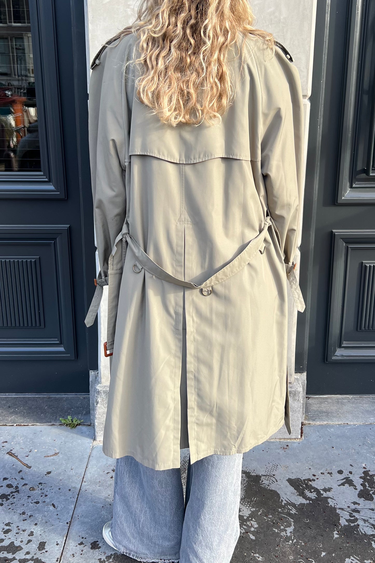 Vintage Classic Belted Trenchcoat